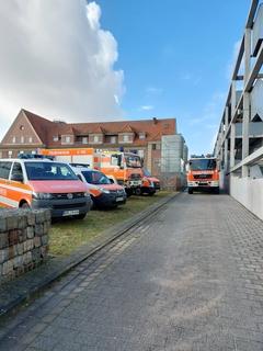 Fahrzeuge am Klinikum