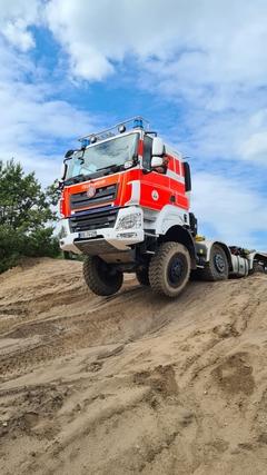 HFS im Sand. Testfahrt im Gelände.