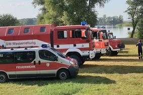 H:Person-im-Wasser/EIS