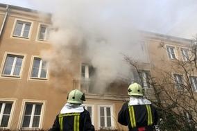 B- Brand Gebäude groß