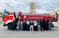 Gruppenbild vor dem AB Löschwasser