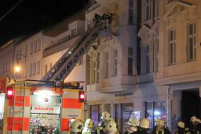 B- Brand Gebäude groß