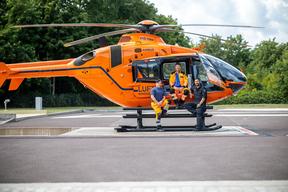 RTH von der Seite mit Piloten und HEM´s