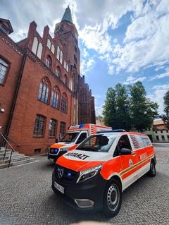 Rettungswagen am Dom