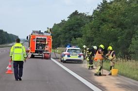 Autobahn mit Polizei und Feuerwehr
