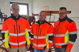 3 Männer mit Schnittschutzjacken