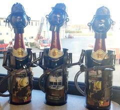Abschiedsgeschenk Sekthalter in Form eines Feuerwehrmannes