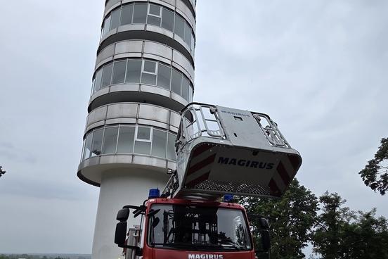 Drehleiter an der Friedenswarte
