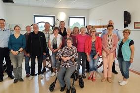 Gruppenbild der Senioren in der Feuerwehr und Rettungswache